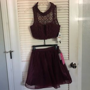 NWT Two piece maroon dress